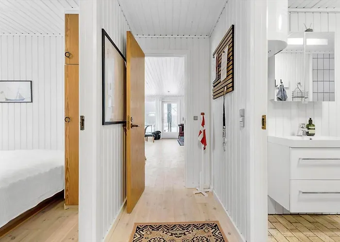 8590-glesborg-hasselovej-7 *