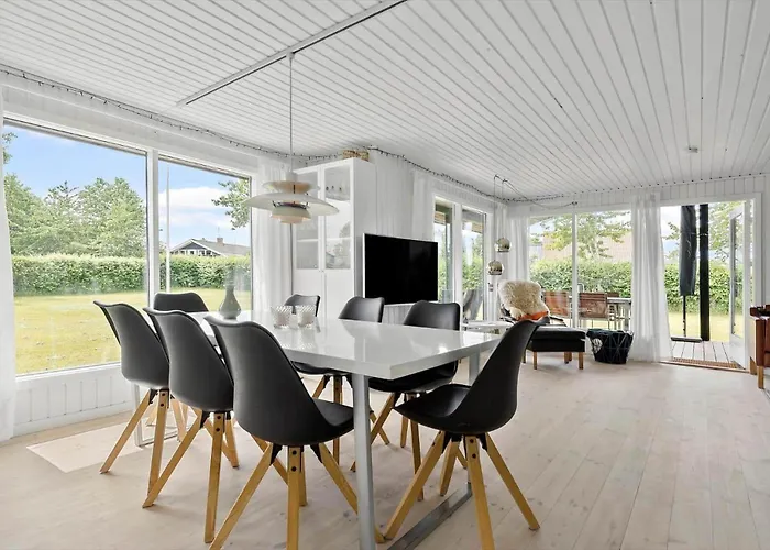 8590-glesborg-hasselovej-7 * Glesborg